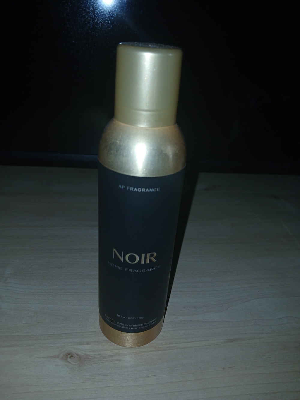 nOir Black and Gold Air Freshner Mist